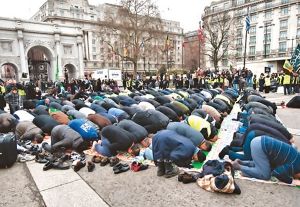 اسلام و مسلمانان فرانسه از منظر «صادق سلام»