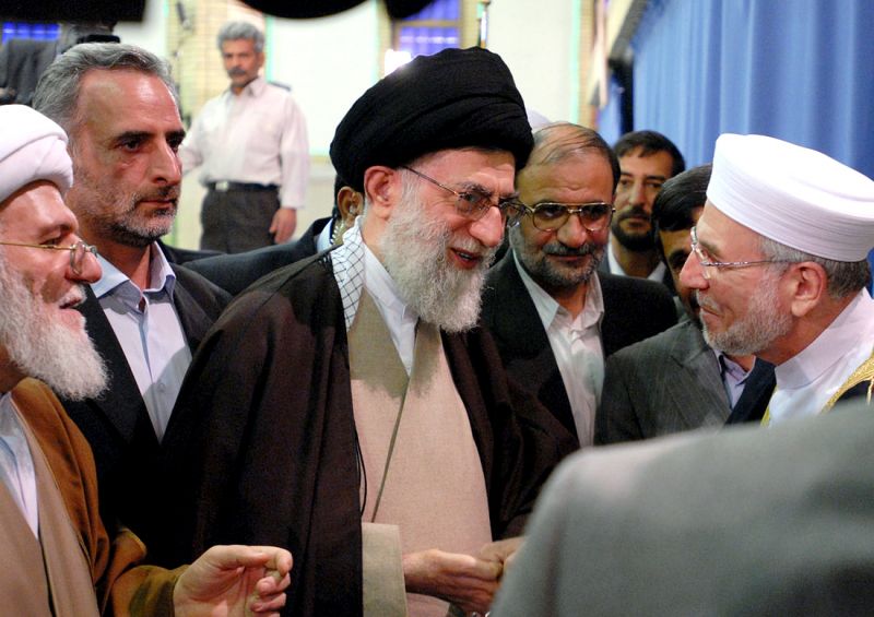 پرونده:Khamenei122.jpg